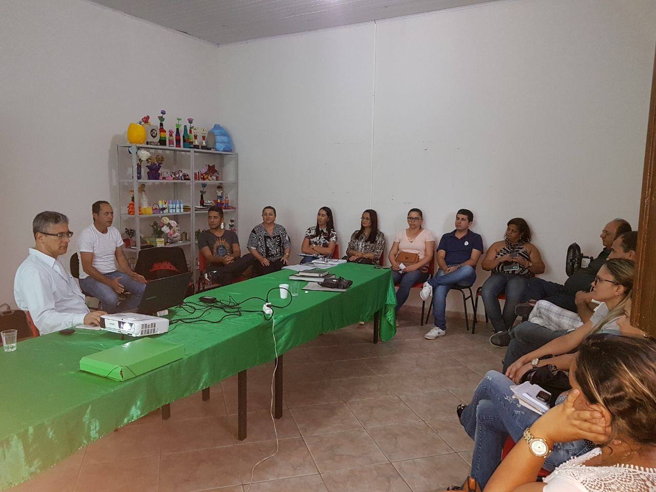 Servidores públicos e agentes políticos da Prefeitura de Jacinto